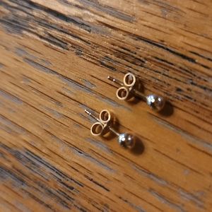 14k solid yellow gold, 3mm ball stud earrings